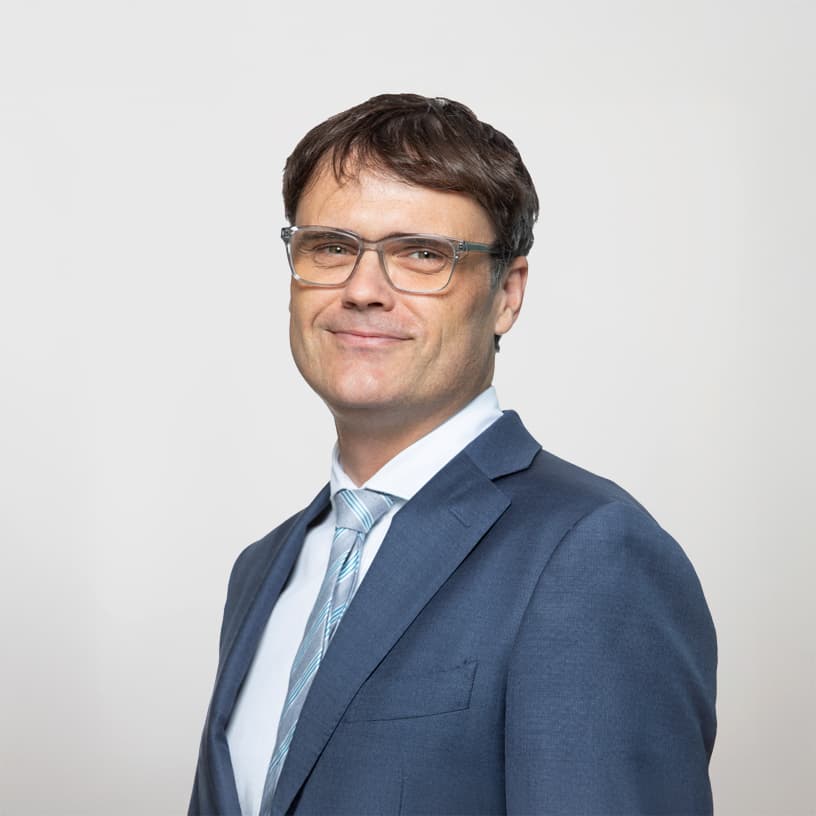 Ben Lyons Urbis Cv 700Px