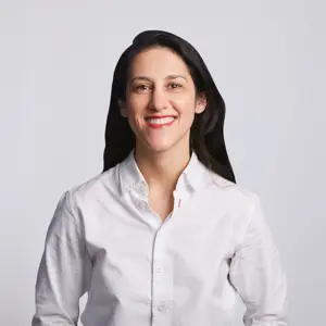 Eleni Roussos Urbis Cv 700Px