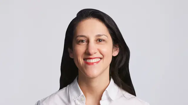 Eleni Roussos Urbis Cv 700Px